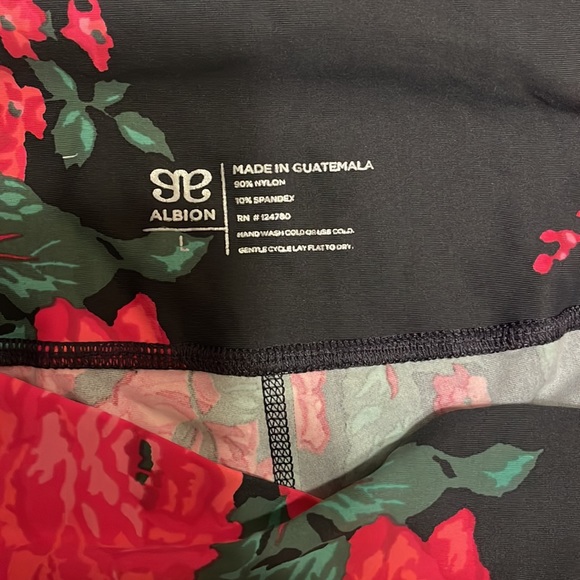 Albion NWOT!! INTENTION COMPRESSION HIGH-WAISTED LEGGINGS, ANTIGUA - Picture 2 of 2